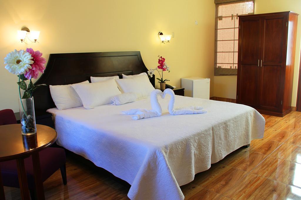 Hotel Villa De Valverde Ика Екстериор снимка