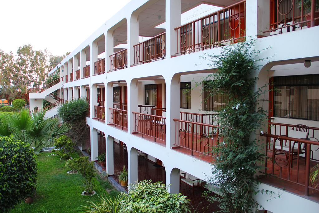 Hotel Villa De Valverde Ика Екстериор снимка