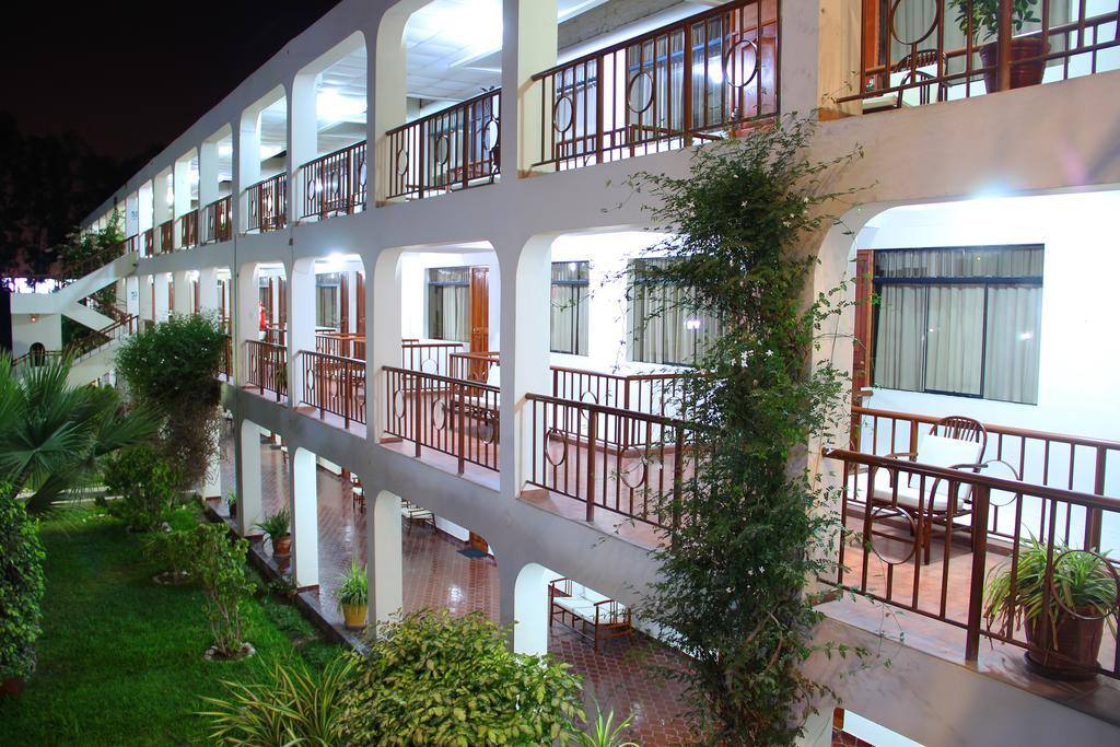 Hotel Villa De Valverde Ика Екстериор снимка