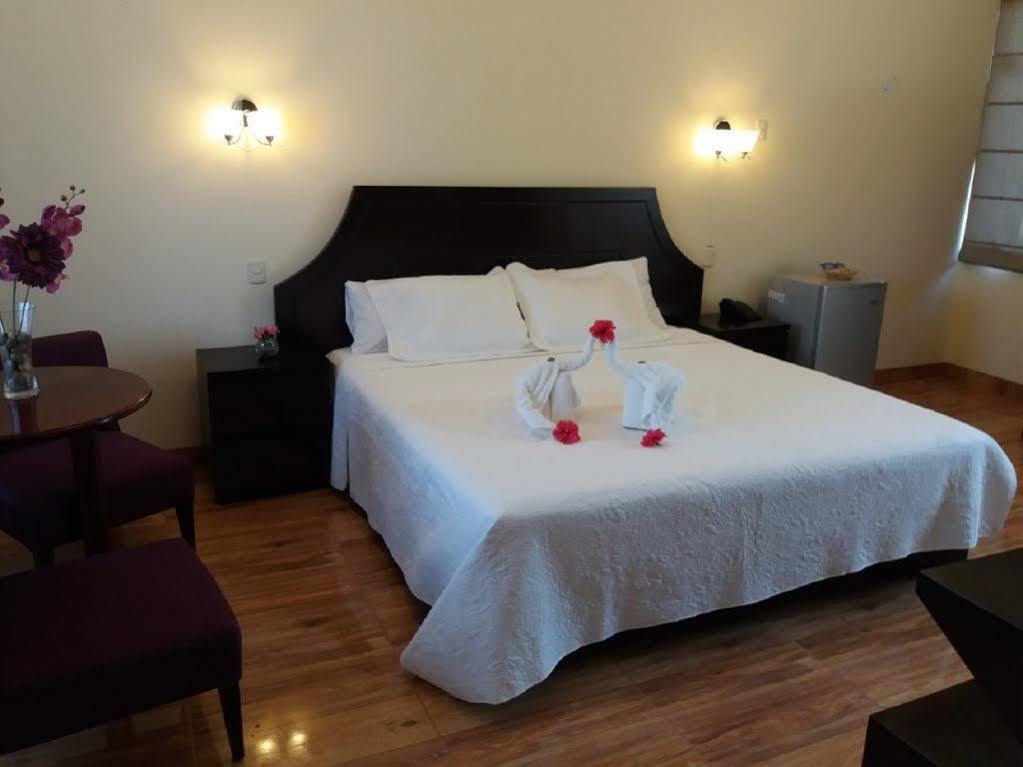 Hotel Villa De Valverde Ика Екстериор снимка